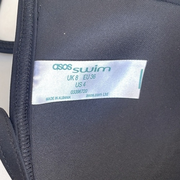 ❤️ 🆕 ASOS SWIN Jet Black Bikini Top Size 4 - Picture 4 of 4